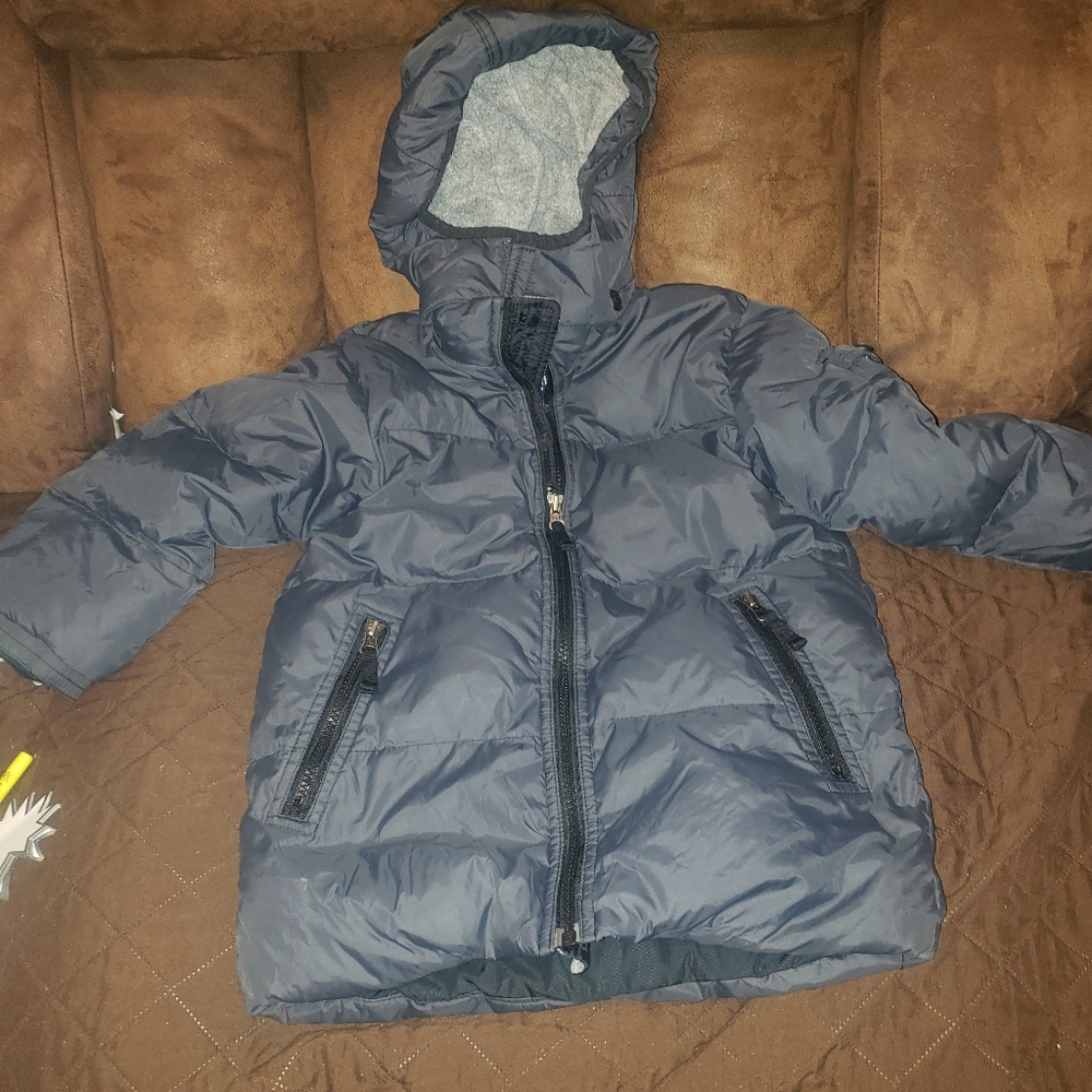 Warm gray coat detached hood.